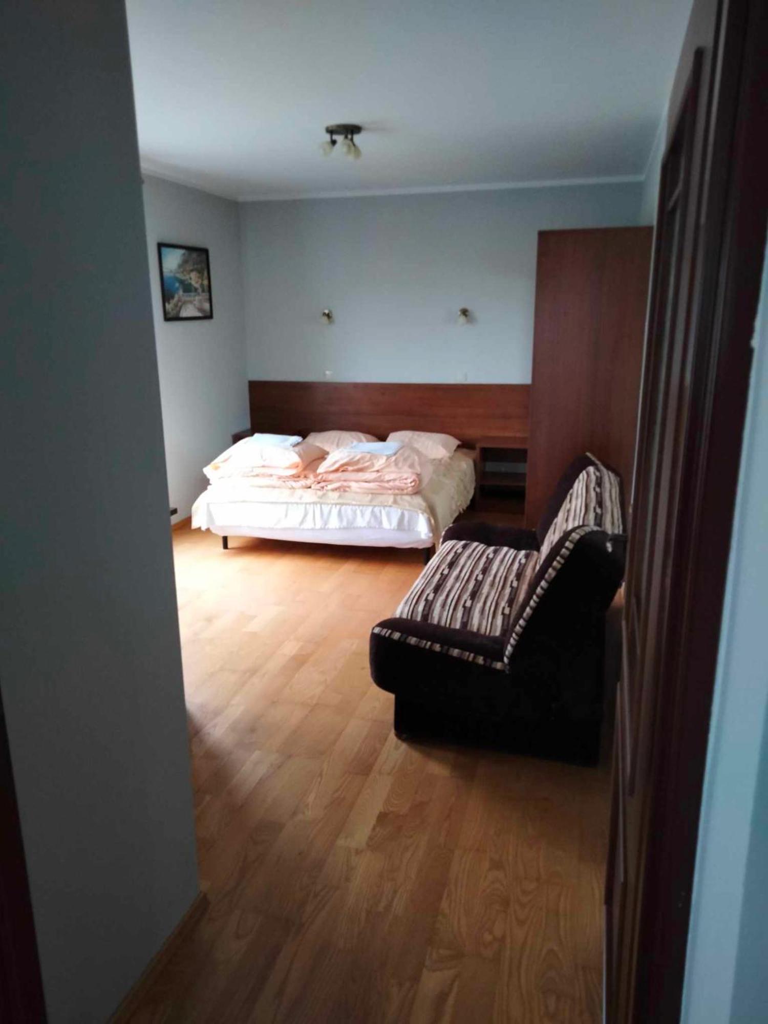 Pokoje Goscinne Sliwka Mrzeżyno Exterior foto